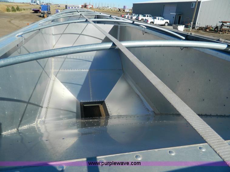 image for item D8608 2010 Timpte Super Hopper 42' grain trailer