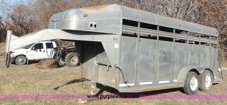 image for item H9019 1994 Kodiak 17' gooseneck trailer