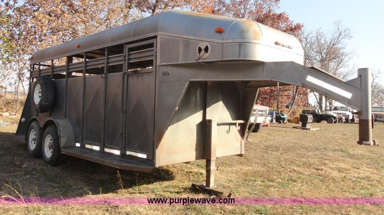 image for item H9019 1994 Kodiak 17' gooseneck trailer