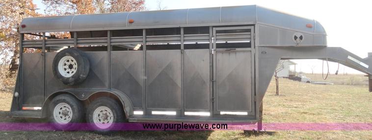 image for item H9019 1994 Kodiak 17' gooseneck trailer