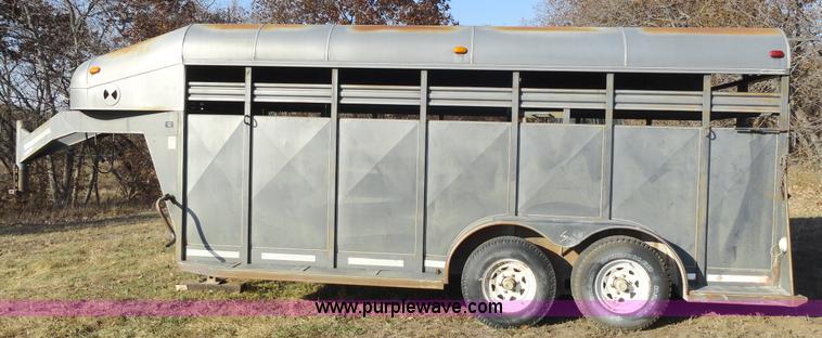 image for item H9019 1994 Kodiak 17' gooseneck trailer