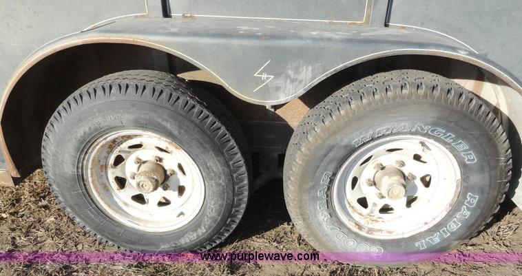 image for item H9019 1994 Kodiak 17' gooseneck trailer