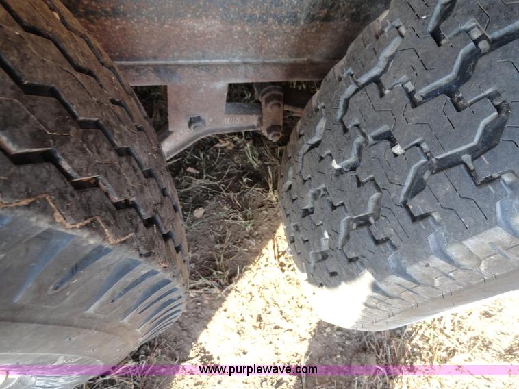 image for item H9019 1994 Kodiak 17' gooseneck trailer