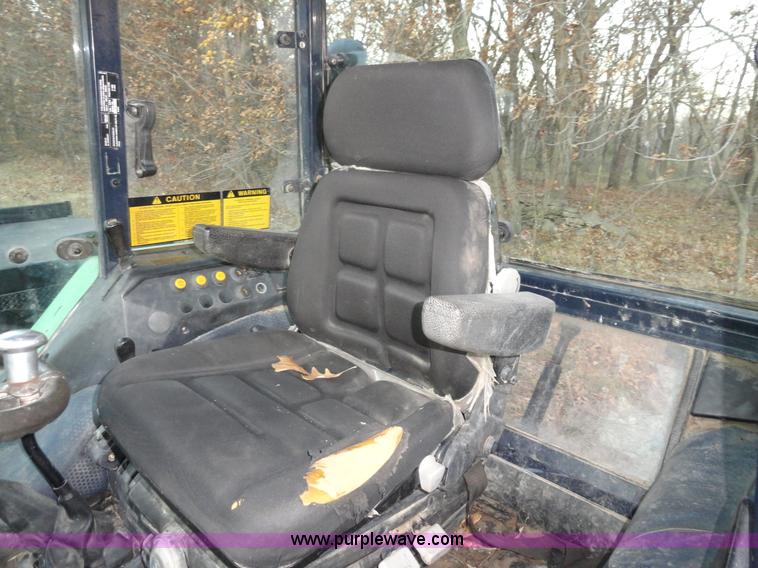 image for item H9021 1988 Deutz Allis 6275 MFWD tractor