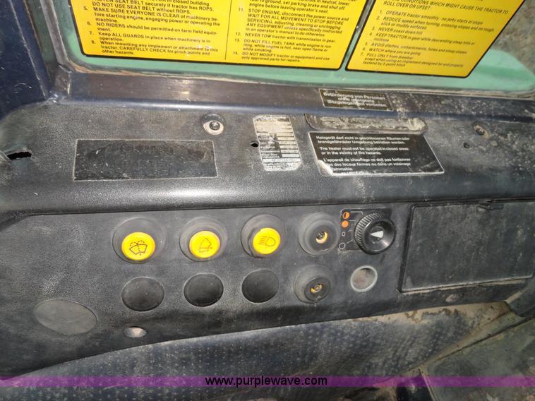 image for item H9021 1988 Deutz Allis 6275 MFWD tractor