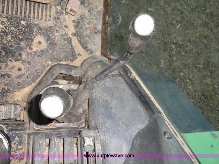 image for item H9021 1988 Deutz Allis 6275 MFWD tractor