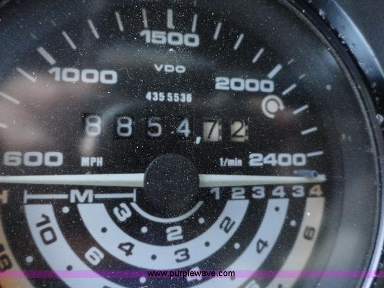 image for item H9021 1988 Deutz Allis 6275 MFWD tractor