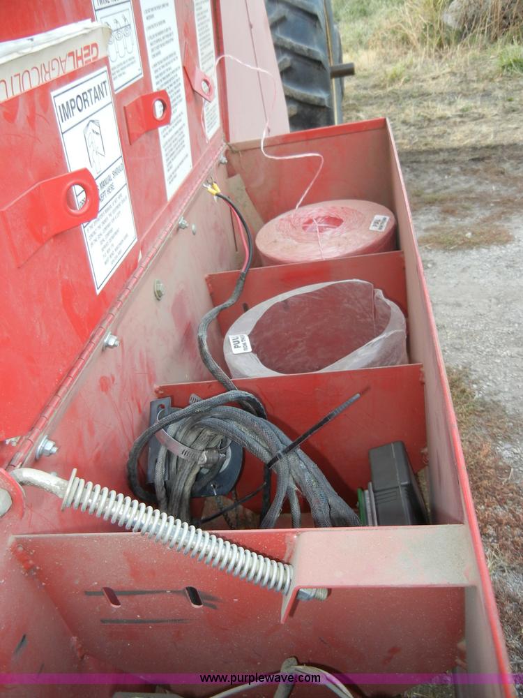 image for item H9088 Gehl TDC 1875 round baler