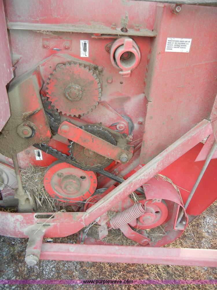 image for item H9088 Gehl TDC 1875 round baler