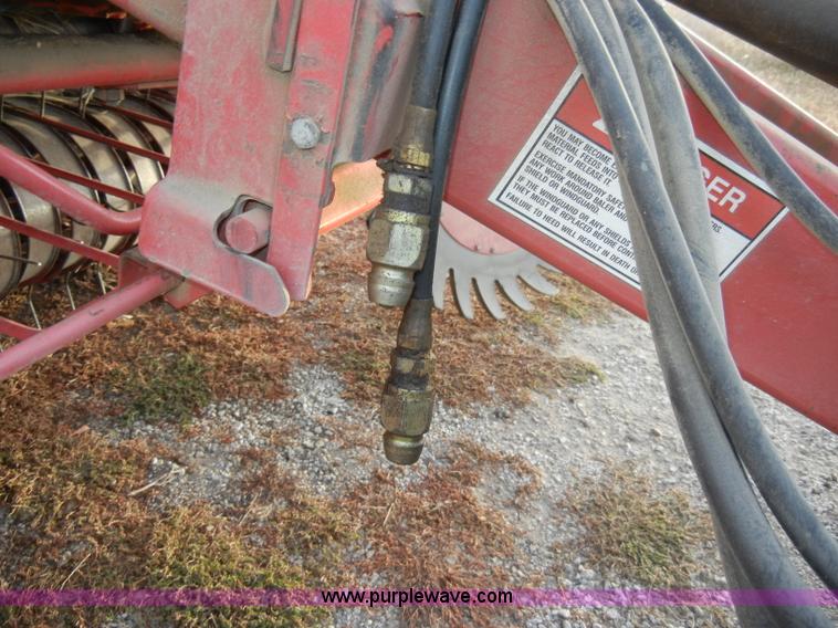 image for item H9088 Gehl TDC 1875 round baler