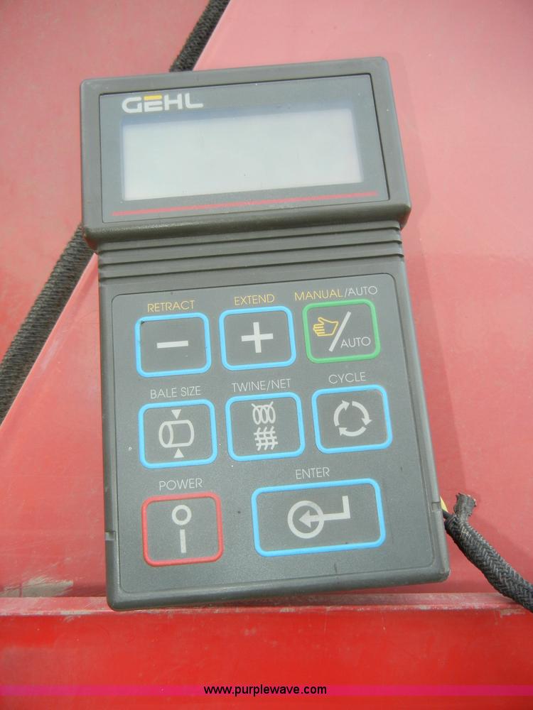 image for item H9088 Gehl TDC 1875 round baler