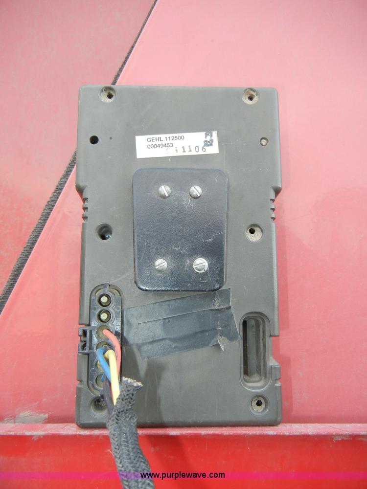 image for item H9088 Gehl TDC 1875 round baler