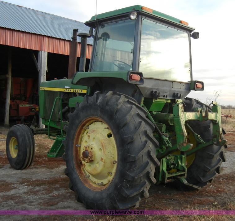 image for item H9090 1976 John Deere 4630 tractor