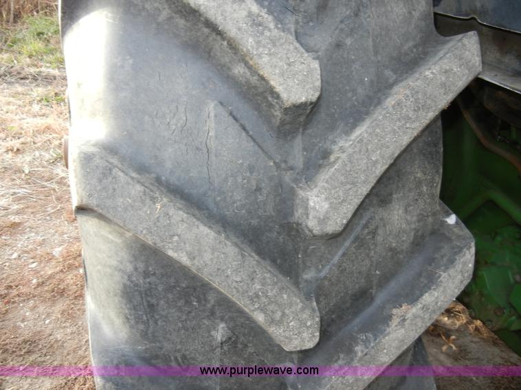 image for item H9090 1976 John Deere 4630 tractor