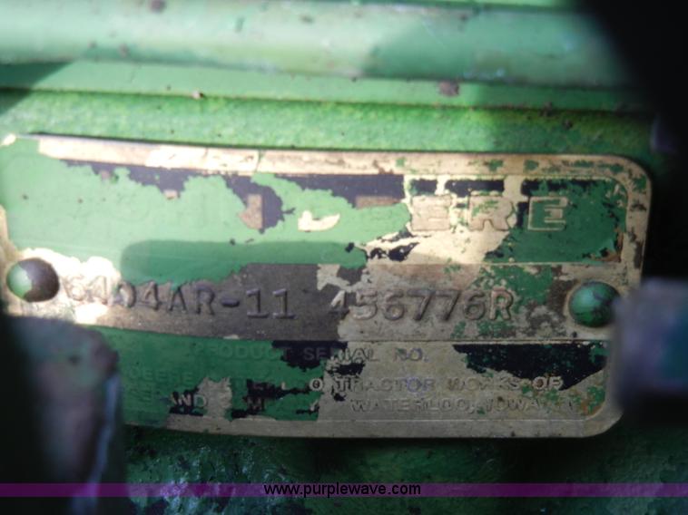 image for item H9090 1976 John Deere 4630 tractor