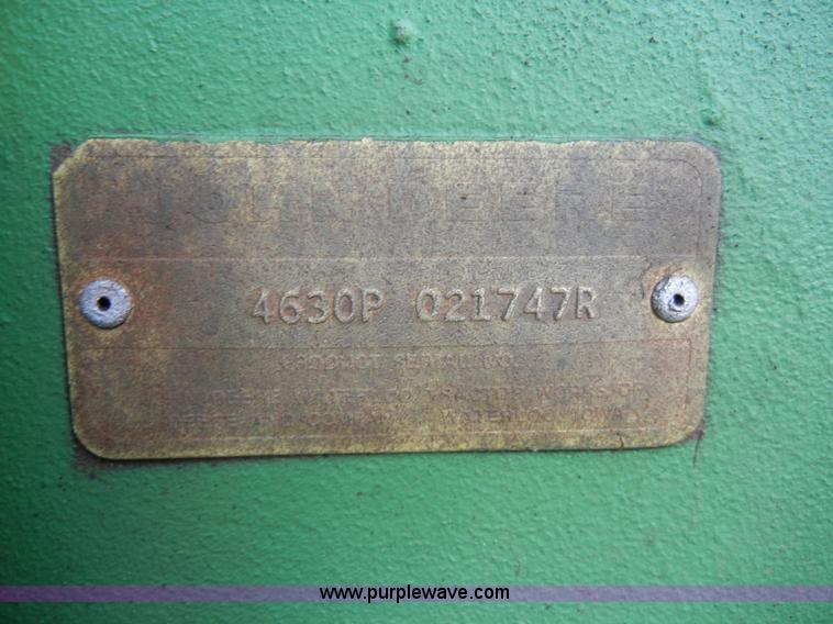 image for item H9090 1976 John Deere 4630 tractor