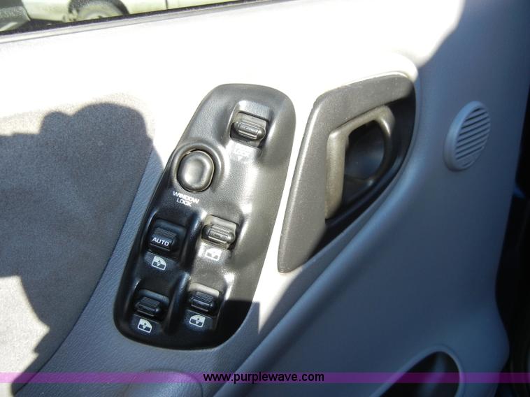 image for item A3315 1999 Dodge Durango SLT SUV