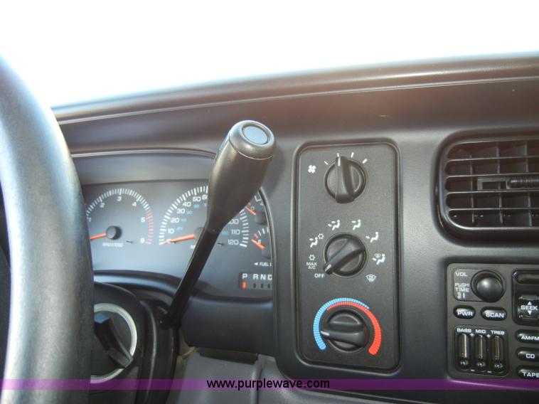 image for item A3315 1999 Dodge Durango SLT SUV