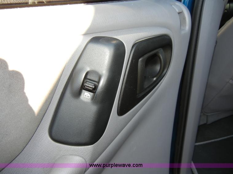 image for item A3315 1999 Dodge Durango SLT SUV