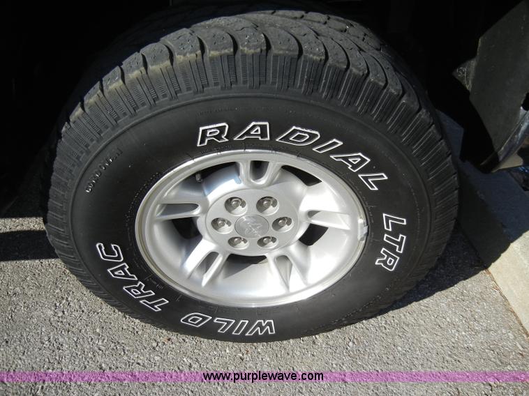 image for item A3315 1999 Dodge Durango SLT SUV