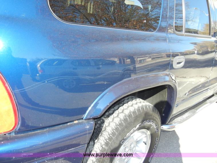 image for item A3315 1999 Dodge Durango SLT SUV