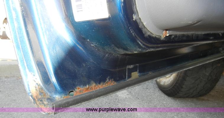 image for item A3315 1999 Dodge Durango SLT SUV