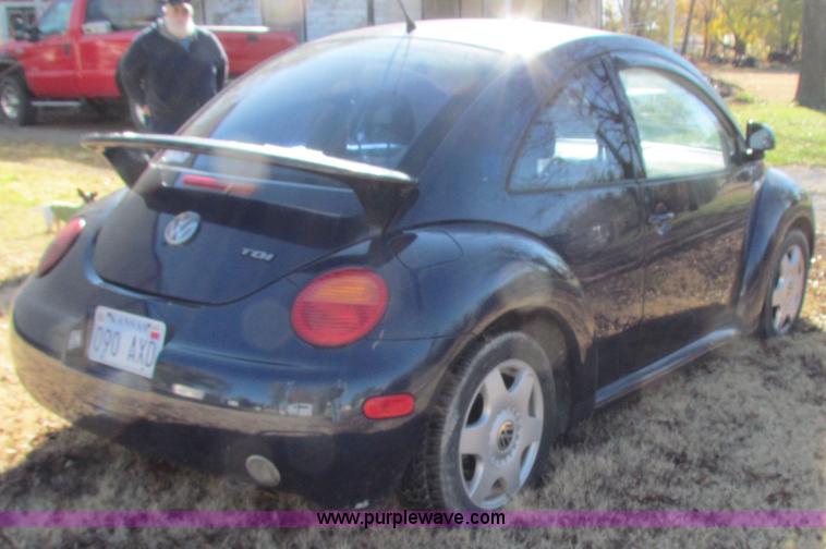 image for item A3510 2000 Volkswagen New Beetle TDI