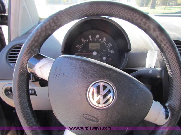 image for item A3510 2000 Volkswagen New Beetle TDI