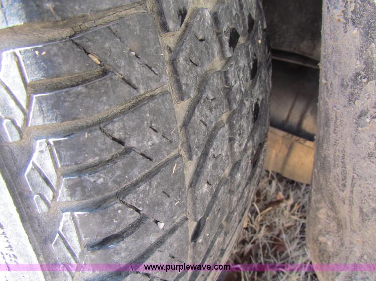 image for item A3510 2000 Volkswagen New Beetle TDI