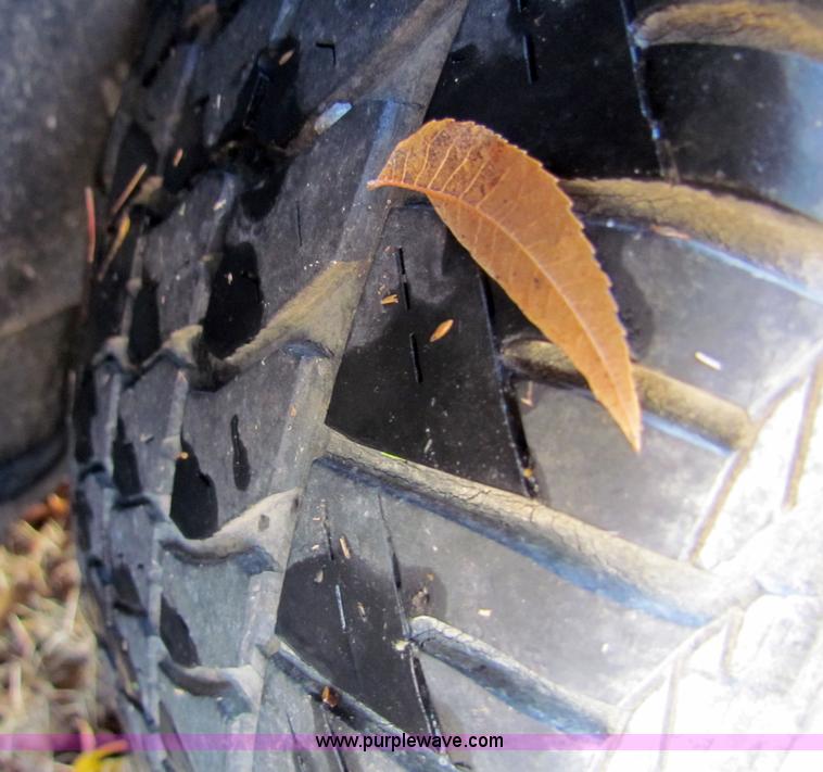 image for item A3510 2000 Volkswagen New Beetle TDI