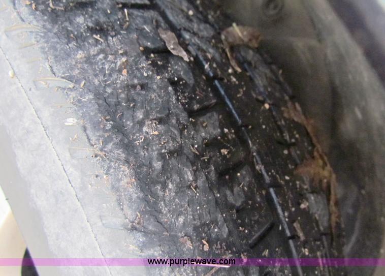 image for item A3510 2000 Volkswagen New Beetle TDI