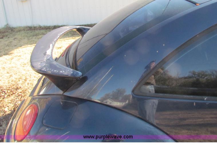 image for item A3510 2000 Volkswagen New Beetle TDI