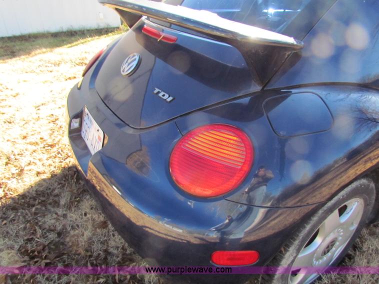 image for item A3510 2000 Volkswagen New Beetle TDI
