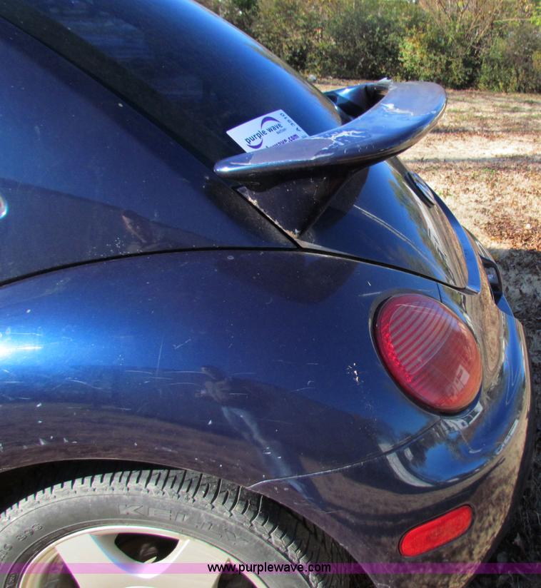 image for item A3510 2000 Volkswagen New Beetle TDI