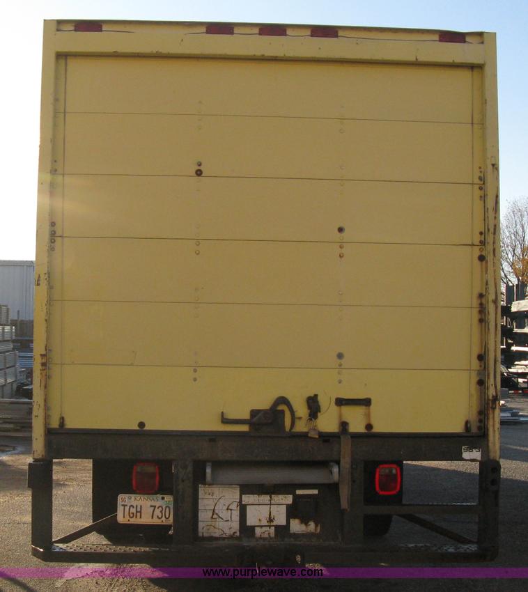 image for item A4424 1987 GMC Sierra C7000 box truck