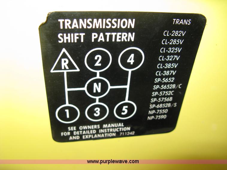 image for item A4424 1987 GMC Sierra C7000 box truck