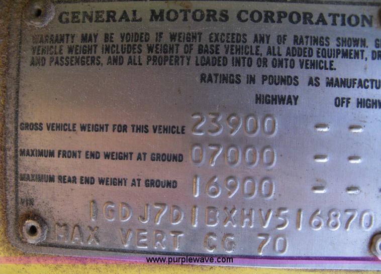 image for item A4424 1987 GMC Sierra C7000 box truck