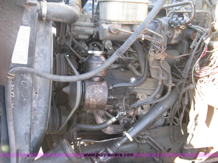 image for item A4424 1987 GMC Sierra C7000 box truck