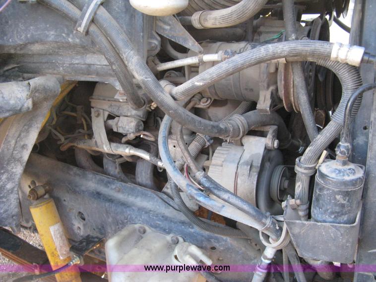 image for item A4424 1987 GMC Sierra C7000 box truck