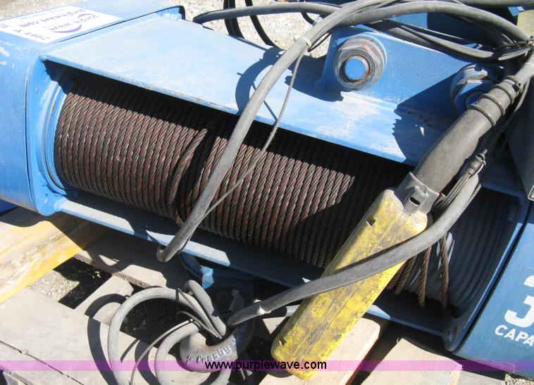 image for item A4462 Shaw-Box motor driven trolley and three ton hoist