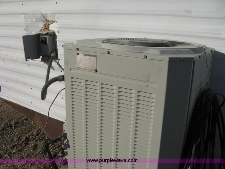 image for item A4465 1977 Home mobile office trailer