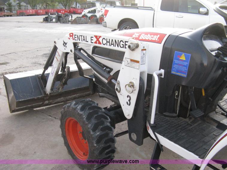 image for item A4477 2008 Bobcat CT230  loader tractor