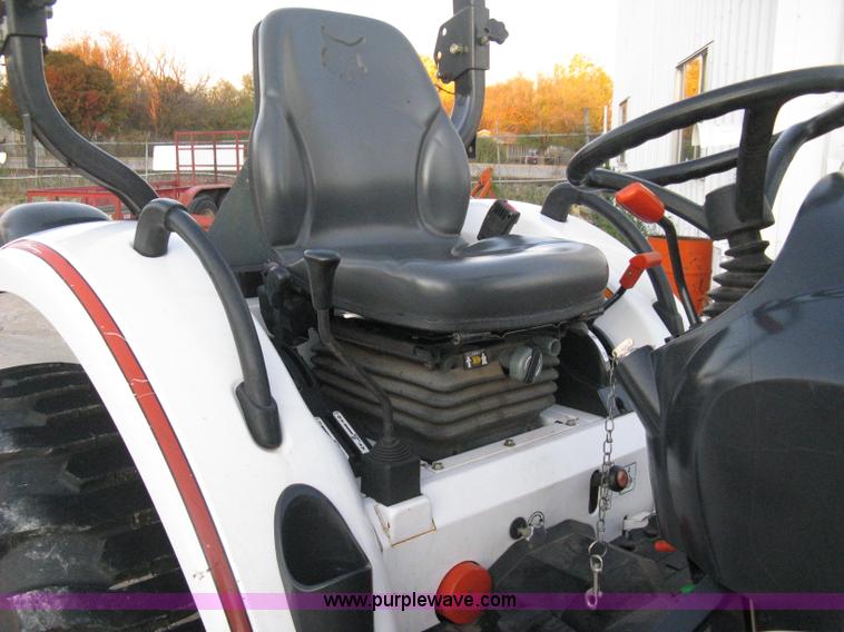 image for item A4477 2008 Bobcat CT230  loader tractor