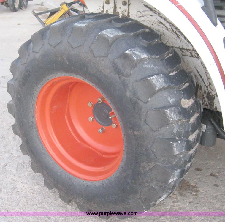 image for item A4477 2008 Bobcat CT230  loader tractor