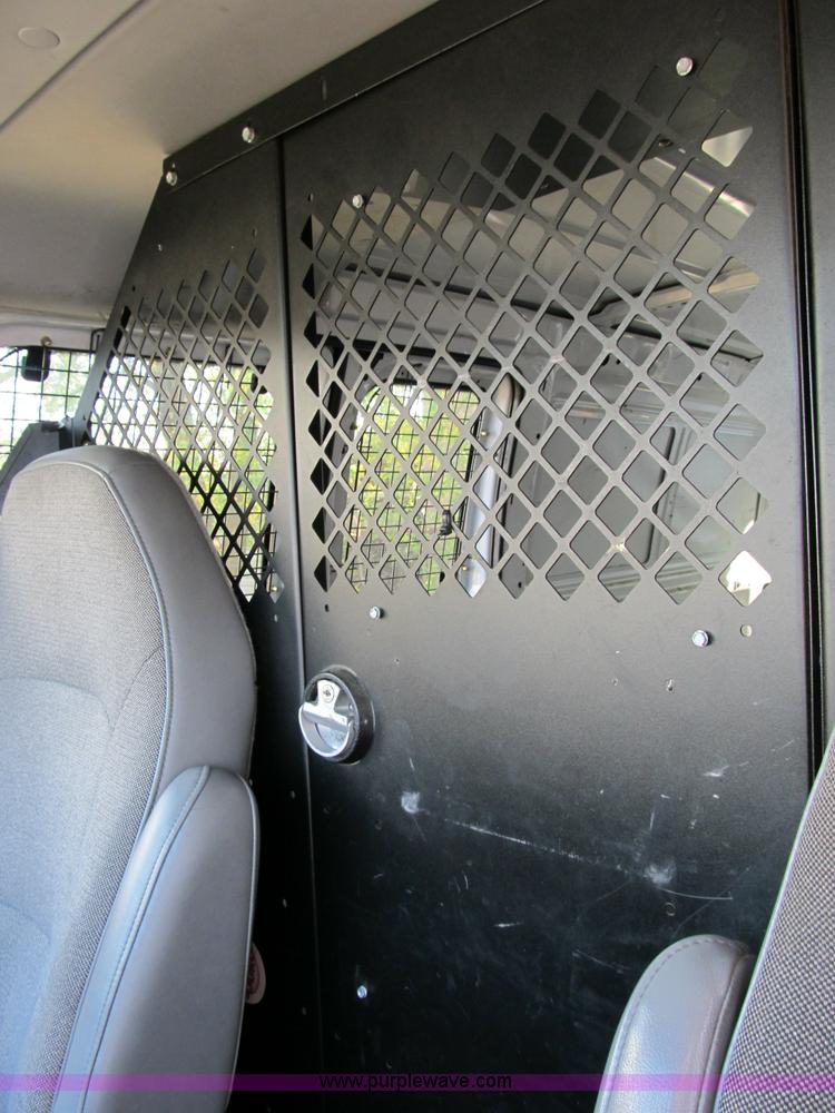 image for item B2524 2004 Ford Econoline E250 service van