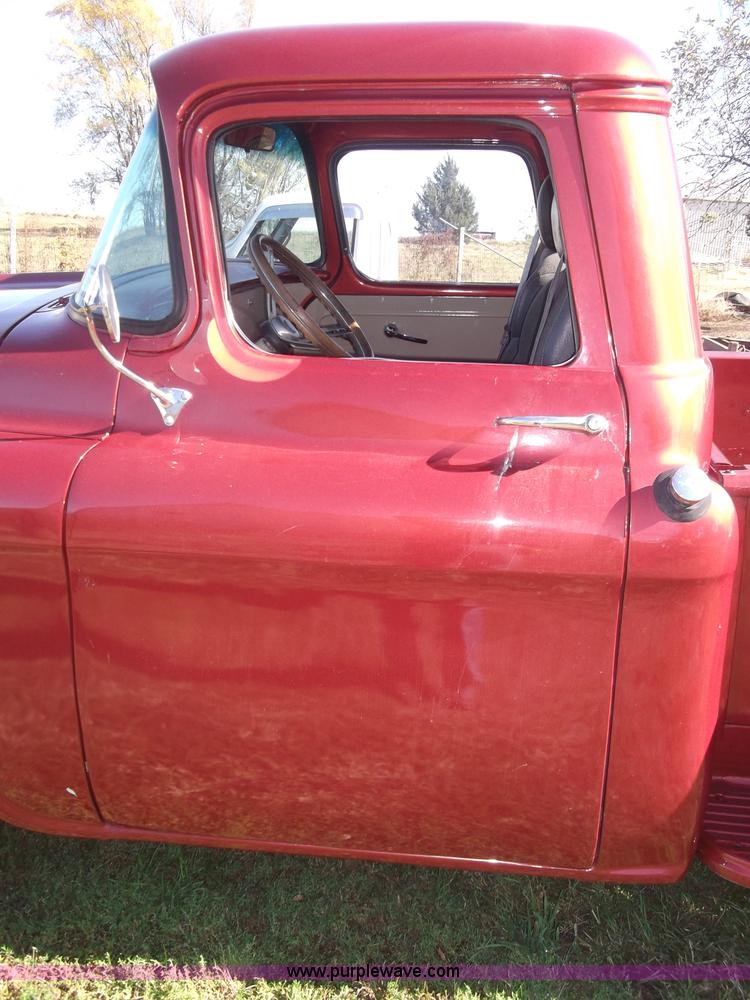 image for item B5058 1959 Chevrolet Apache pickup truck