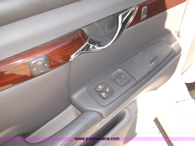 image for item B5060 2001 Cadillac DeVille DHS