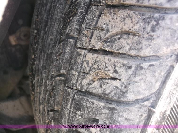 image for item B5060 2001 Cadillac DeVille DHS