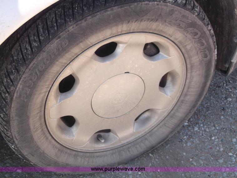 image for item B5060 2001 Cadillac DeVille DHS