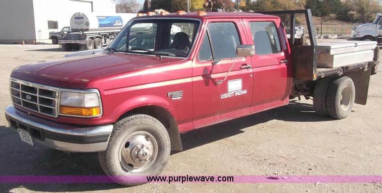 image for item B5061 1996 Ford F350 XLT crew cab pickup truck